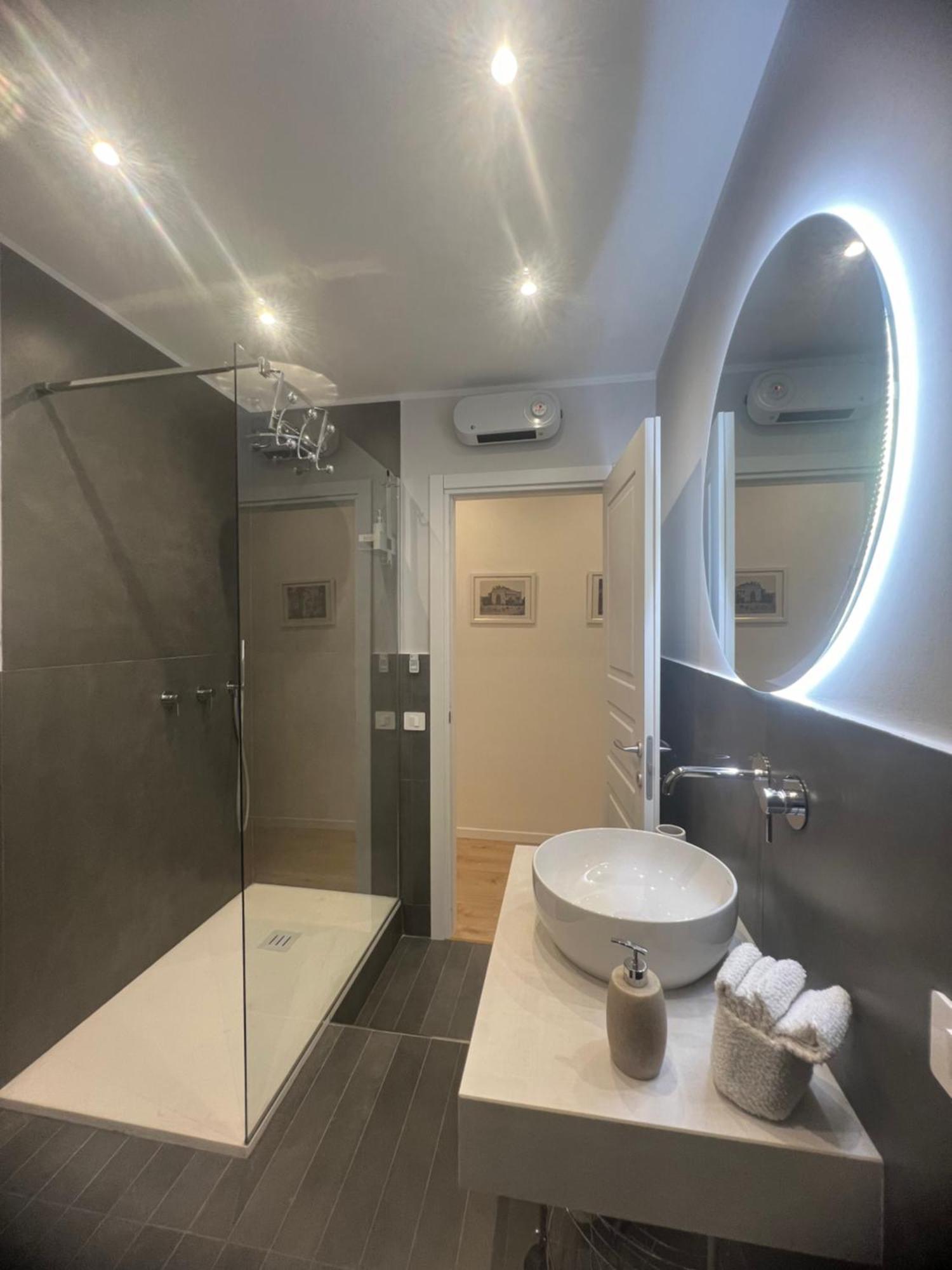 Politeama Charming Apartment Palermo Buitenkant foto