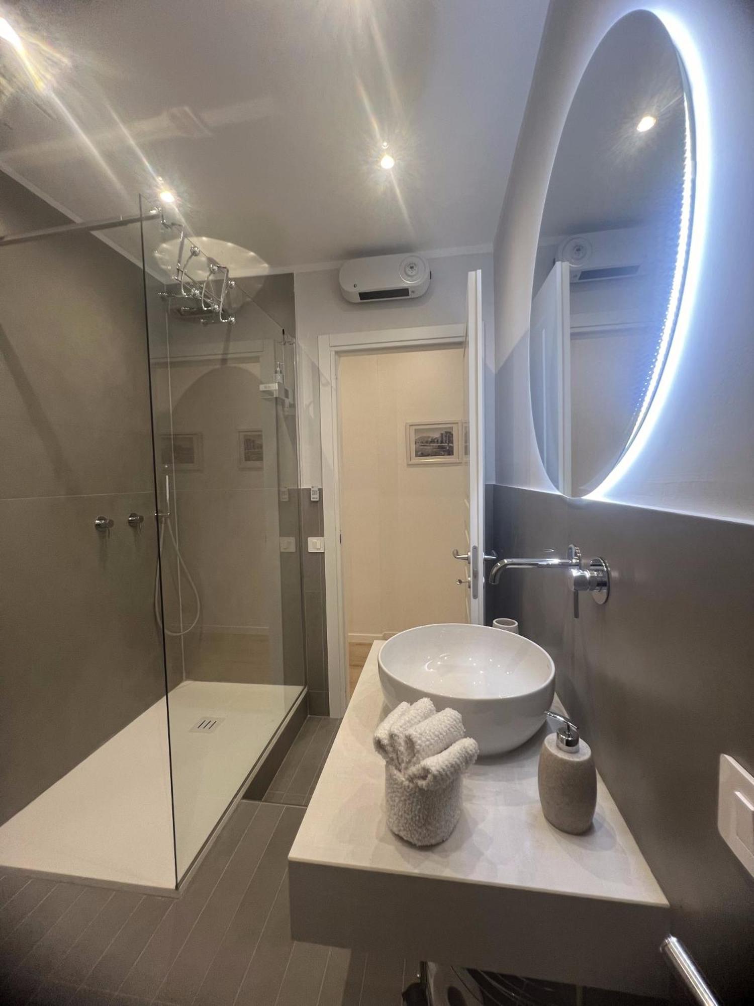 Politeama Charming Apartment Palermo Buitenkant foto